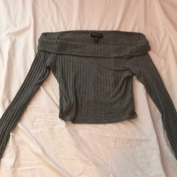 Sirens Off the Shoulder Grey Top - Picture 4 of 4